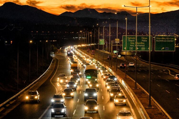 Μετ’ εμποδίων η επιστροφή των εκδρομέων του τριημέρου (video, photos)