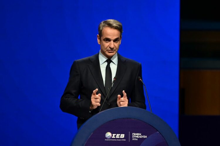 Μητσοτάκης στον ΣΕΒ: Η οικονομία μας έχει βγει από την «εντατική» -Τα κέρδη πρέπει να μοιράζονται