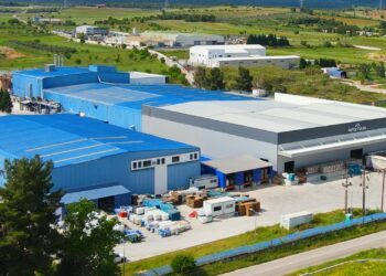 Παπουτσάνης: Ενισχύει τη θέση της με «καύσιμο» τις εξαγωγές – Αύξηση 5% του κύκλου εργασιών