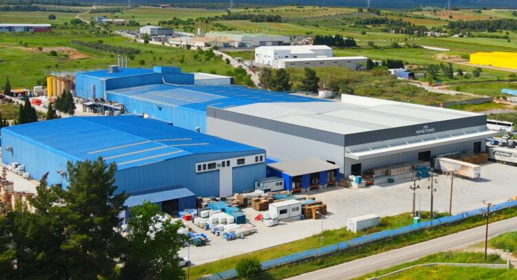 Παπουτσάνης: Ενισχύει τη θέση της με «καύσιμο» τις εξαγωγές – Αύξηση 5% του κύκλου εργασιών