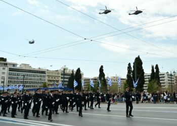 Oι κυκλοφοριακές ρυθμίσεις σε Αθήνα και Πειραιά για τις μαθητικές παρελάσεις της 28ης Οκτωβρίου 