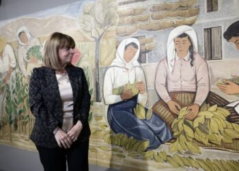 H Σακελλαροπούλου στην υποδοχή του κυπέλλου Μεσολυμπιάδας Αθήνα 1906 (photos)