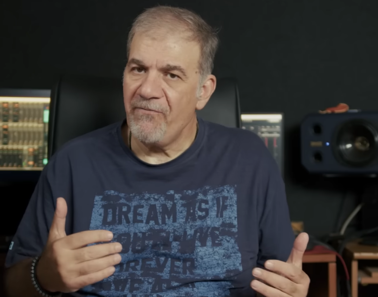 Δημήτρης Σταρόβας