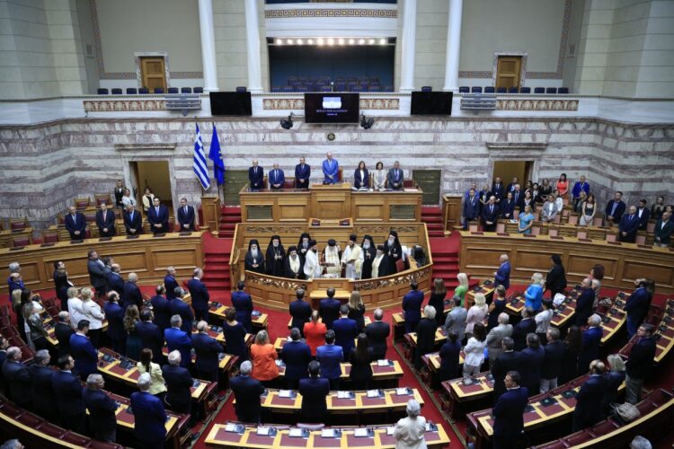 Αγιασμός στη Βουλή για την έναρξη της νέας κοινοβουλευτικής περιόδου – Δείτε photo