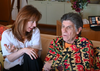 Δήμητρα Παπαδοπούλου – Γιάννης Μπέζος: Αναβίωσαν τους θρυλικούς «Απαράδεκτους» 31 χρόνια μετά