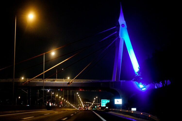 Τραγωδία στην Αττική Οδό: Νεκρός 23χρονος οδηγός μηχανής – Συγκρούστηκε με φορτηγό