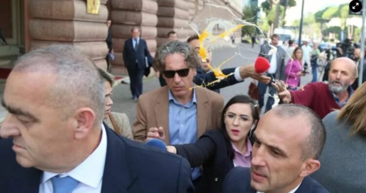 Φρέντη Μπελέρης,