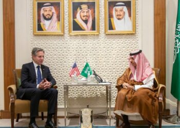 Ο Μπλίνκεν συζητά… με τον ομόλογό του της Σαουδικής Αραβίας για τη Μέση Ανατολή