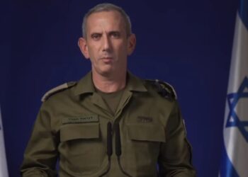 Χαγκάρι:«Θα πλήξουμε στόχους που συνδέονται με τη χρηματοδότηση της Χεζμπολάχ στον Λίβανο» – Ξεκίνησαν τα πλήγματα στις εγκαταστάσεις