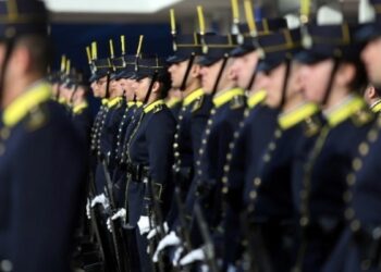 Συνάντηση Δένδια – Πιερρακάκη για την προσέλκυση νέων στις Στρατιωτικές Σχολές