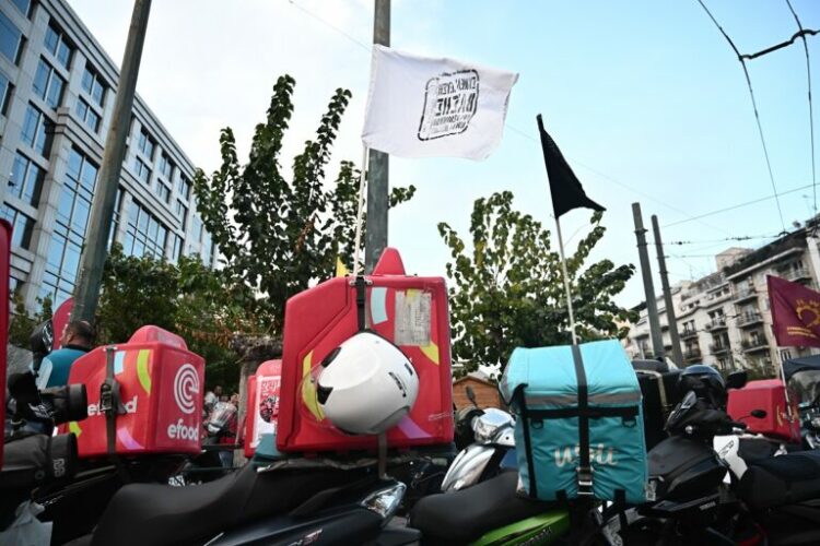 Απεργία των ντελίβερι σε e-Food και Wolt – Συγκεντρώσεις και μοτοπορείες