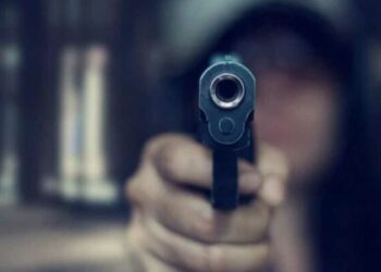 Ένοπλη ληστεία σε πρατήριο καυσίμων στο Μαρούσι: Απείλησαν με όπλο και μαχαίρι 64χρονο υπάλληλο και άρπαξαν τις εισπράξεις