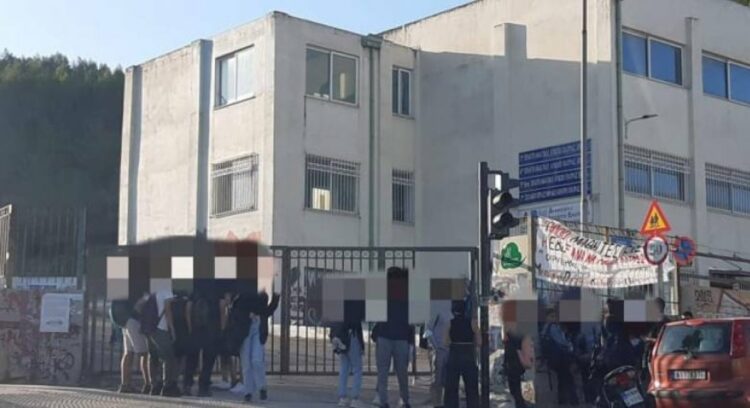 Πάτρα: Στο νοσοκομείο μαθήτρια με μηνιγγίτιδα – Λιποθύμησε στην τάξη