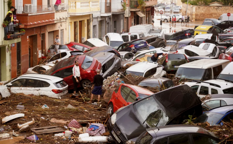 Πλημμύρες στην Ισπανία: Πένθος και οργή για τους 95 νεκρούς – Το 112 άργησε να ηχήσει στη Βαλένθια