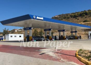 Αποκαταστάθηκε η κυκλοφορία στη Λ. Λαυρίου – Εικόνες από το σημείο που έγινε διαρροή υγραερίου