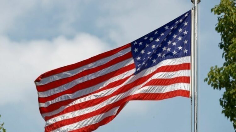 Σε εξέλιξη το ντιμπέιτ των υποψηφίων αντιπροέδρων των ΗΠΑ