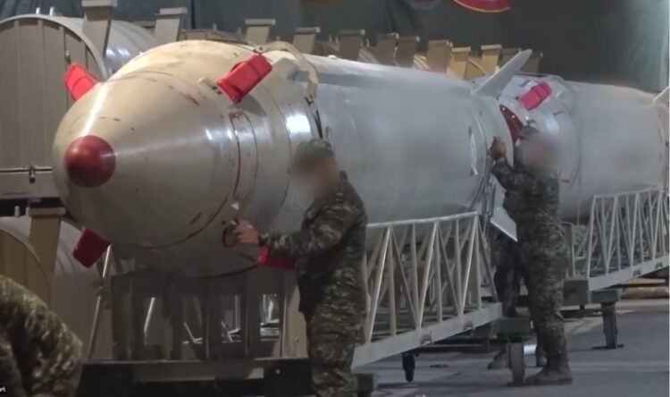 Βίντεο – ντοκουμέντο: Η προετοιμασία των ιρανικών πυραύλων λίγο πριν το χτύπημα στο Ισραήλ