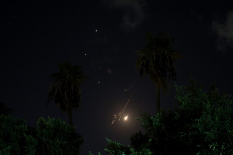 Παγκόσμια ανησυχία για τη Μέση Ανατολή – Το Ισραήλ υπόσχεται εκδίκηση για την ιρανική επίθεση