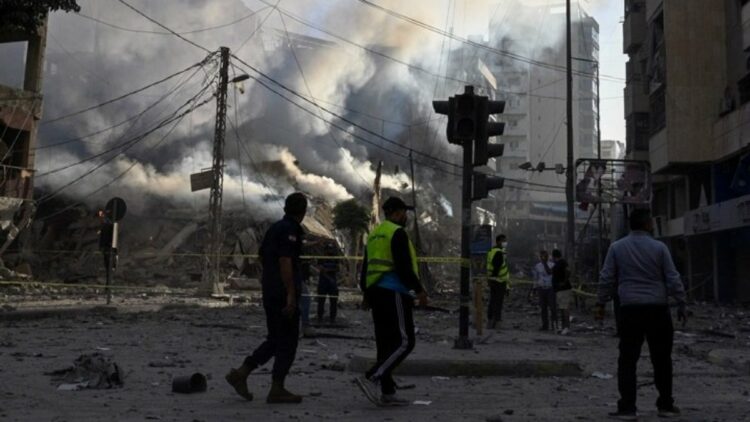 Ισραήλ: Στην αντεπίθεση η Χεζμπολάχ με καταιγισμό ρουκετών – Νέα περιοδεία Μπλίνκεν στην Μέση Ανατολή