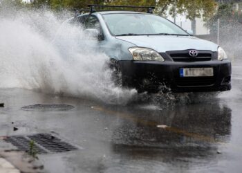 Έκτακτο δελτίο επιδείνωσης καιρού από την ΕΜΥ: Έρχονται ισχυρές βροχές και καταιγίδες – Πού θα «χτυπήσουν»