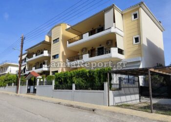 Συνελήφθη η οικιακή βοηθός για τη δολοφονία της 84χρονης στα Καμένα Βούρλα – Το χρονικό του εγκλήματος