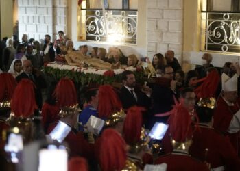 «Δεν έχουμε καμία ενημέρωση»: Τι δηλώνει η Καθολική Εκκλησία Ελλάδος για τα περί ξεπλύματος μαύρου χρήματος