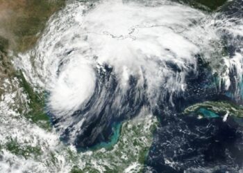 Μεξικό: Ο κυκλώνας Μίλτον απειλεί τη χερσόνησο Γιουκατάν πριν κατευθυνθεί προς τη Φλόριντα