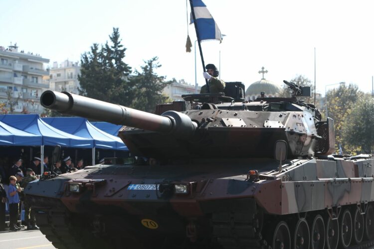 Εντυπωσίασαν τα σύγχρονα άρματα μάχης τύπου Leopard – Βίντεο από την παρέλαση στη Θεσσαλονίκη