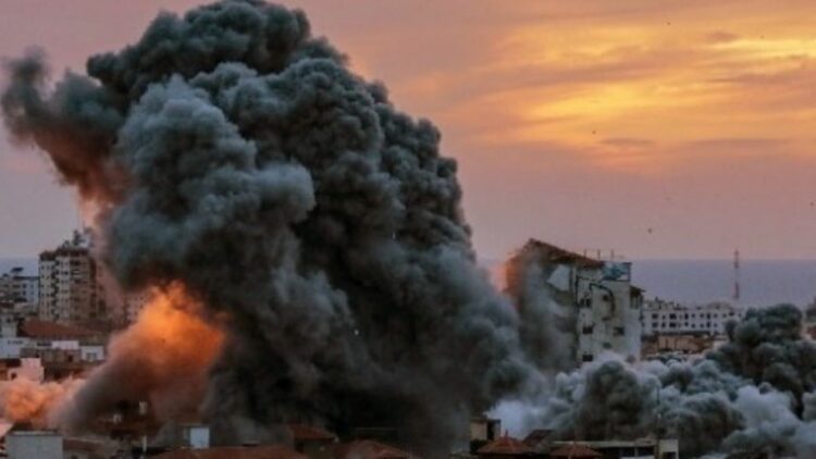 Λίβανος: Βομβαρδισμοί του Ισραήλ κοντά στο αεροδρόμιο της Βηρυτού