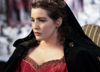 Η Μαρία Κίτσου με τις… μάγισσες φίλες της φέρνουν νωρίτερα το Halloween