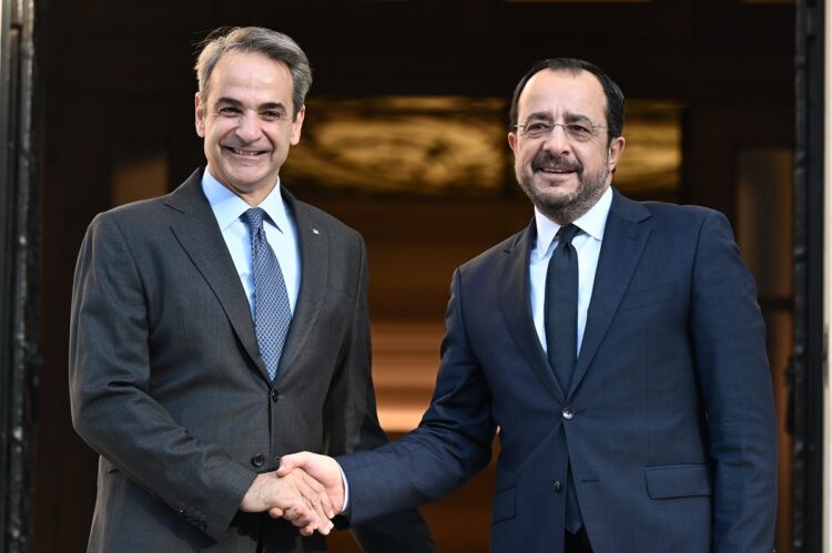 Χριστοδουλίδης Μητσοτάκης