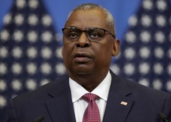 Ο υπουργός Άμυνας των ΗΠΑ εκφράζει «ανησυχία» για τα ισραηλινά πυρά κατά του στρατού του Λιβάνου