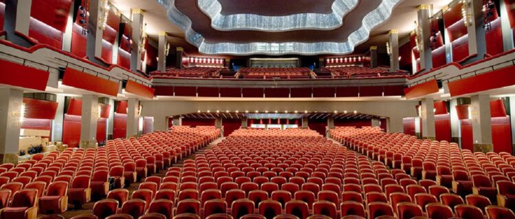 Θέατρο Παλλάς: Οι παραστάσεις και εκδηλώσεις της σεζόν 2024-2025