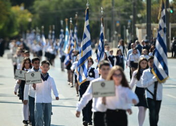 28η Οκτωβρίου: Με τη μαθητική παρέλαση τίμησαν την επέτειο του «Όχι» στην Αθήνα – Δείτε φωτογραφίες