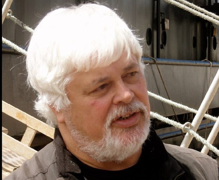 Ο οικολόγος ακτιβιστής Πολ Γουότσον ζήτησε πολιτικό άσυλο στη Γαλλία