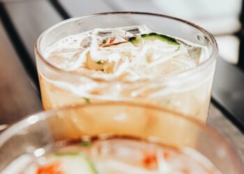 Μαρτυρία 16χρονου για το κλαμπ στη Βουλιαγμένης: «Με το πρώτο ποτό ζαλίστηκα. Δεν υπήρχε κανένας έλεγχος στην είσοδο» (video)