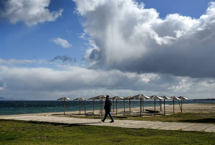Πρόβλεψη Μαρουσάκη: Ψυχρή αέρια μάζα από την Ουκρανία φέρνει πτώση της θερμοκρασίας – Πότε αλλάζει ο καιρός (video)