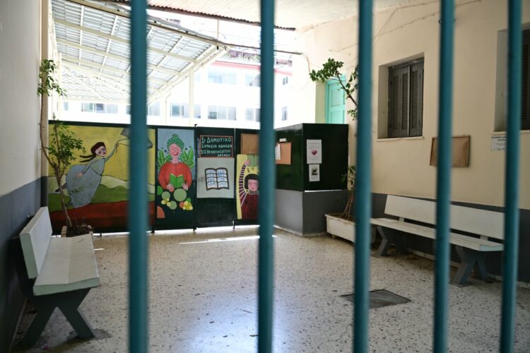 Κλειστά σχολεία