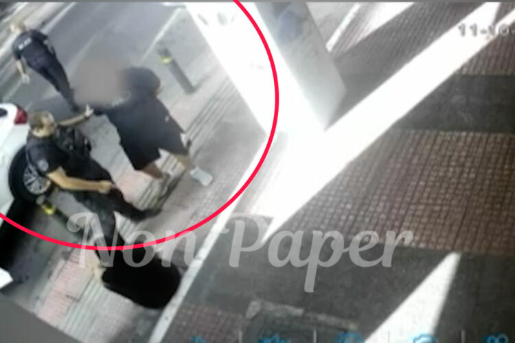 Βίντεο ντοκουμέντο – Η στιγμή της σύλληψης του 39χρονου με όπλα και εκρηκτικά στο κέντρο της Αθήνας – Ενδείξεις για συμμετοχή σε εγκληματική ομάδα