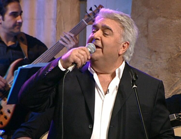 Πασχάλης Τερζής: Η σπάνια φωτογραφία του αγκαλιά με τη Γιώτα Νέγκα