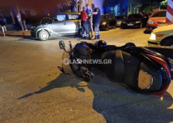 Χανιά: Σφοδρή σύγκρουση μηχανής με αυτοκίνητο (Photo, Video)