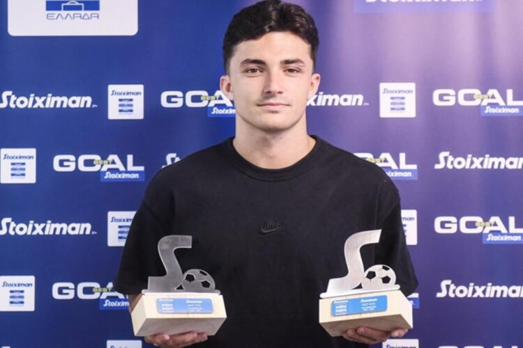 Ο Μάνου Γκαρθία παρέλαβε τα βραβεία του