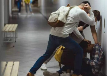 Βία ανηλίκων