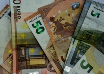 κακοπληρωτές