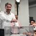 Εκλογές ΠΑΣΟΚ: Ψήφισε ο Νίκος Ανδρουλάκης: «Τα δύσκολα είναι πίσω μας και τα καλύτερα μπροστά μας»