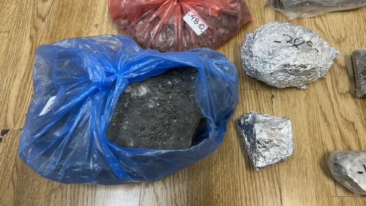 Συνελήφθη 24χρονος για κατοχή και διακίνηση ηρωίνης και κοκαΐνης (photos)