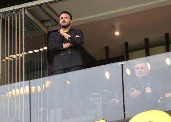 Το μήνυμα του Καρυπίδη σε Λανουά: «Θέλουμε το 50-50 και όχι τοξικότητα»