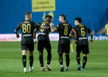 Super League: Ο Άρης παραμένει 1ος… και έχει παρέα