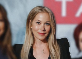 Christina Applegate σκλήρυνση