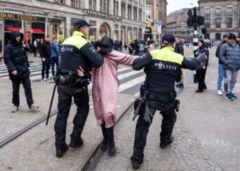 Επεισόδια στο Άμστερνταμ